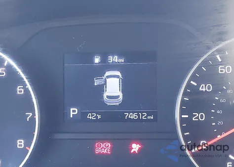 2020 Kia Sportage Lx z USA, uszkodzony, nr VIN KNDPMCAC4L7767312